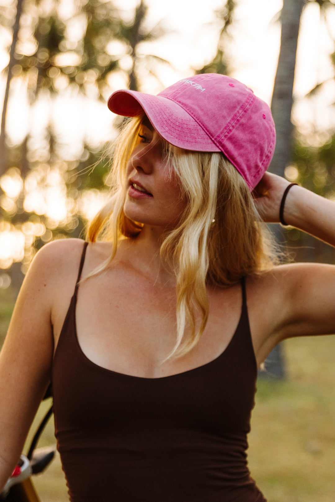 VINTAGE PINK SHARK FAM HAT